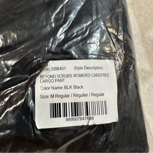 Beyond scrubs Beyond Happy
Carefree 6-Pocket Tapered Leg Cargo Pant - Picture 5 of 5